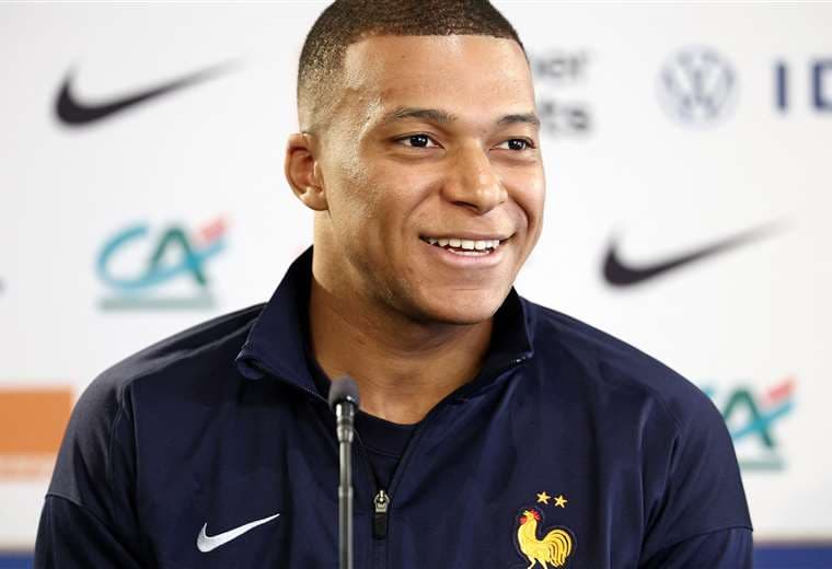 Con su futuro resuelto, Mbappé busca saldar deudas en la Eurocopa