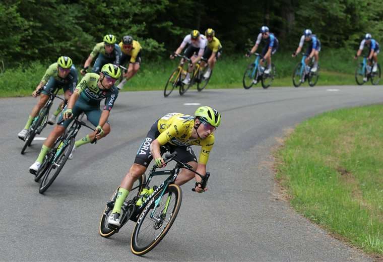 Ciclista esloveno Primoz Roglic gana su segundo Critérium del Dauphiné