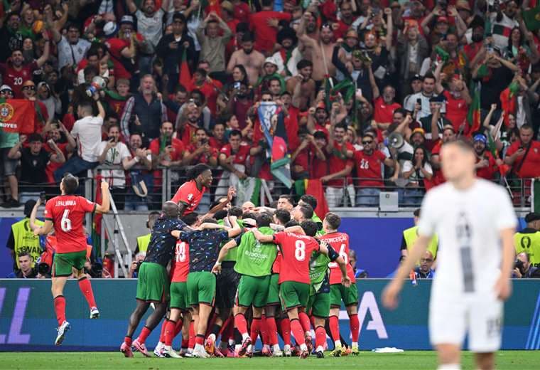 Portugal vence en penales a Eslovenia y se medirá a Francia en cuartos de la Eurocopa