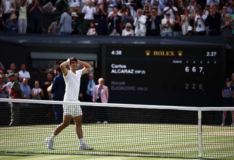 Alcaraz barre a Djokovic y gana su segundo título de Wimbledon