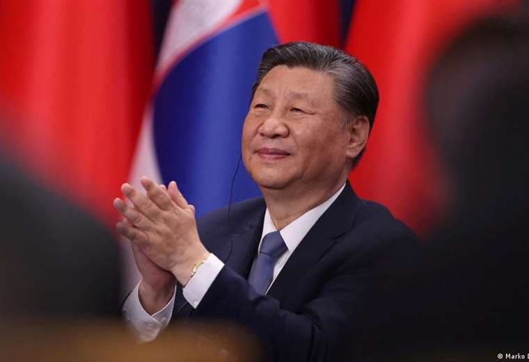 China debate reformas "importantes" en su economía