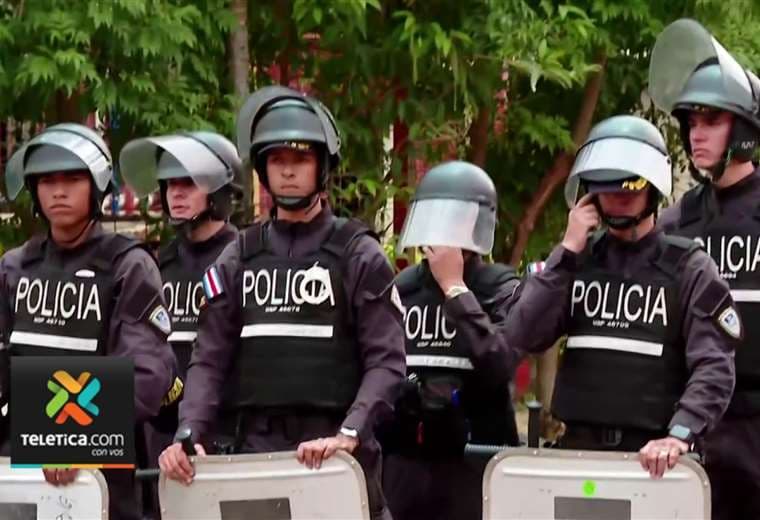 Policía realiza operativo antidrogas y detiene a supuesto vendedor en Desamparados