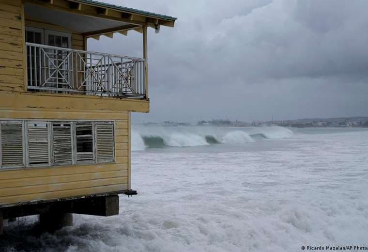 Huracán Beryl deja "inmensa destrucción" en San Vicente y Granadinas