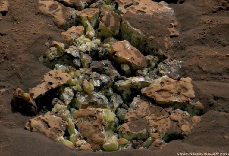 El róver Curiosity de la NASA hace descubrimiento "alucinante" en Marte