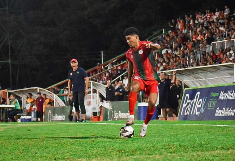 Guanacasteca se da cuenta de suspensión de Johan Vengas horas antes de jugar ante Santos