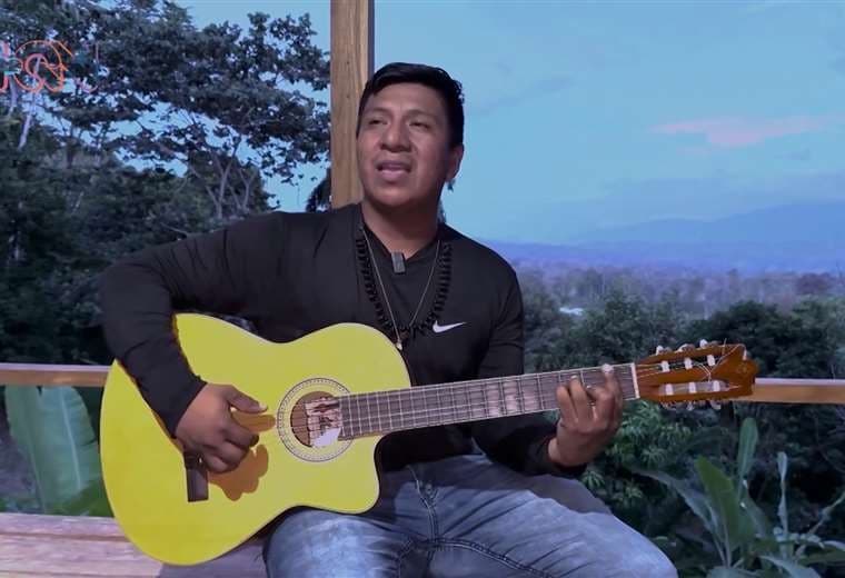 Pasión musical desde Talamanca: Carlos Brenny Hidalgo y su legado Cabécar