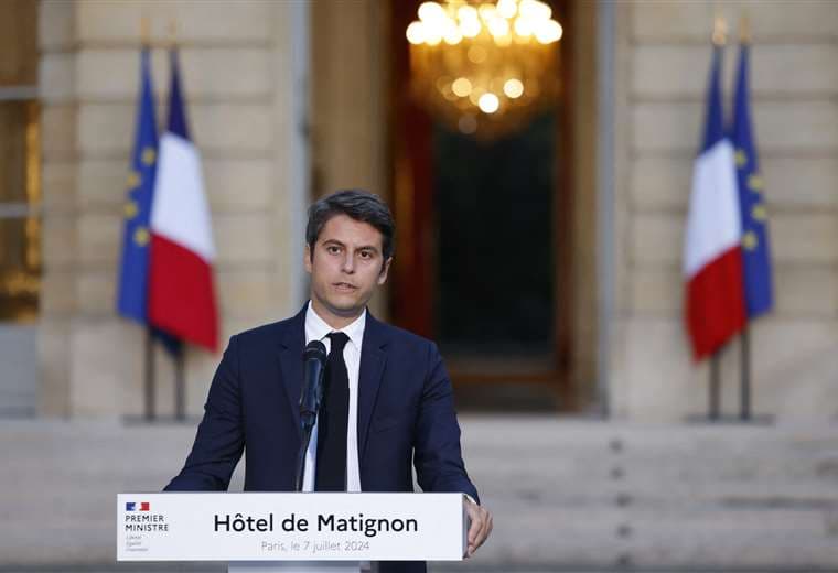 Renuncia el primer ministro francés tras resultados de elecciones legislativas