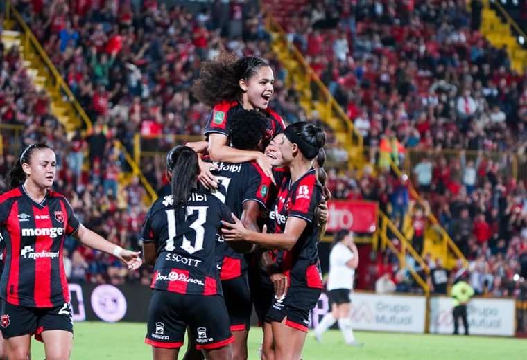 ¡Histórico! Alajuelense queda heptacampeón del fútbol femenino