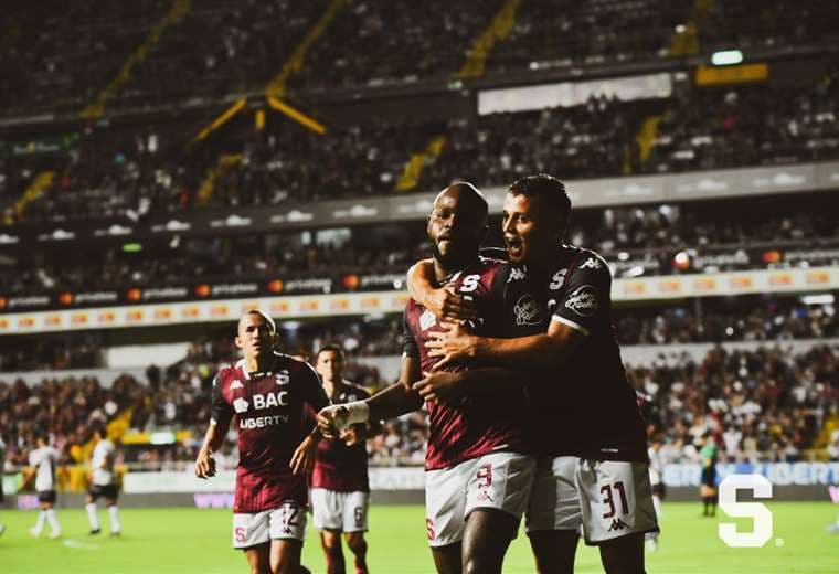 Javon East. Saprissa