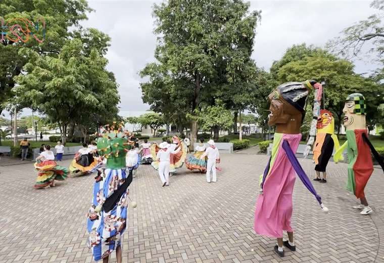 Raíces vivas: Tradición indígena y música guanacasteca