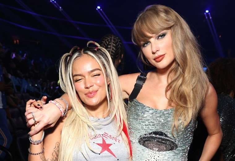 Karol G brilló en los VMA 2024 y bailó con Taylor Swift