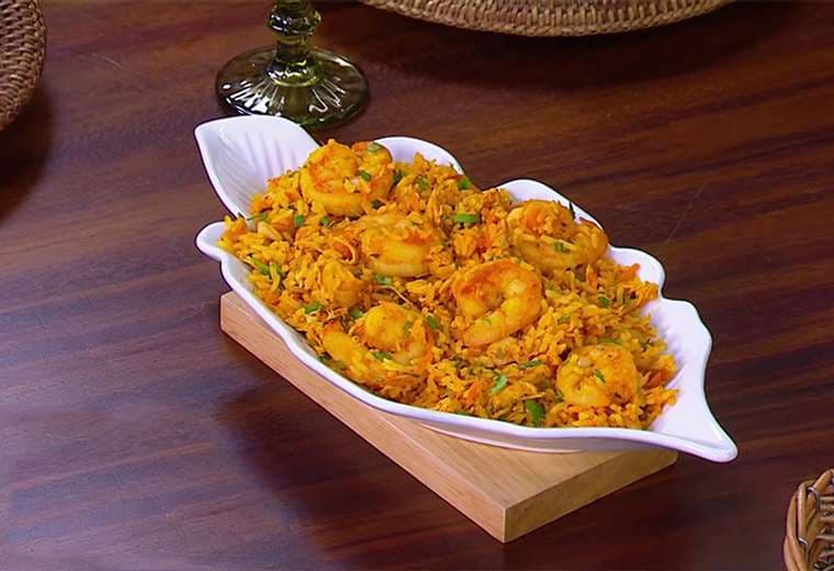 Receta: Impresione a su familia con un arroz con pollo y camarones