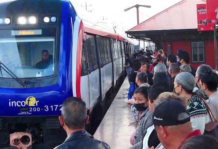 Vecinos de Cartago denuncian colapso de servicio de tren