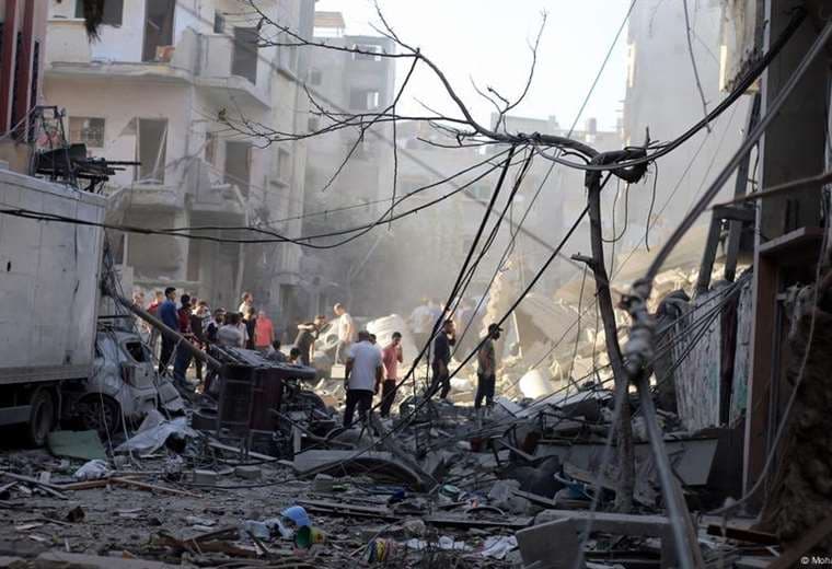 Bombardeos israelíes dejan más de 50 muertos en Ciudad Gaza