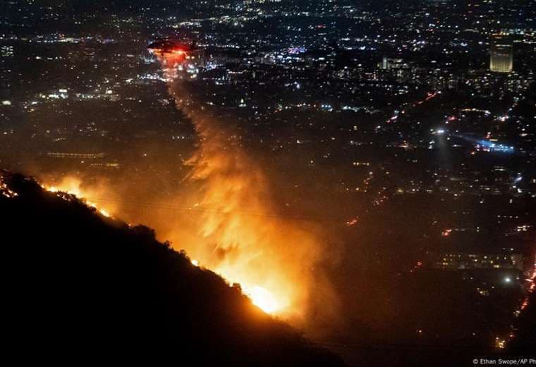 Famosos pierden sus casas por incendios en Los Ángeles