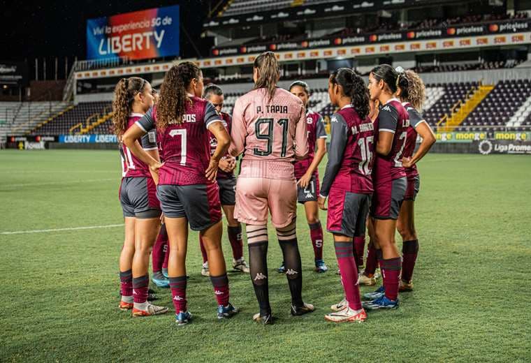 Uniffut “se pronuncia con desencanto” ante salida de Saprissa del fútbol femenino