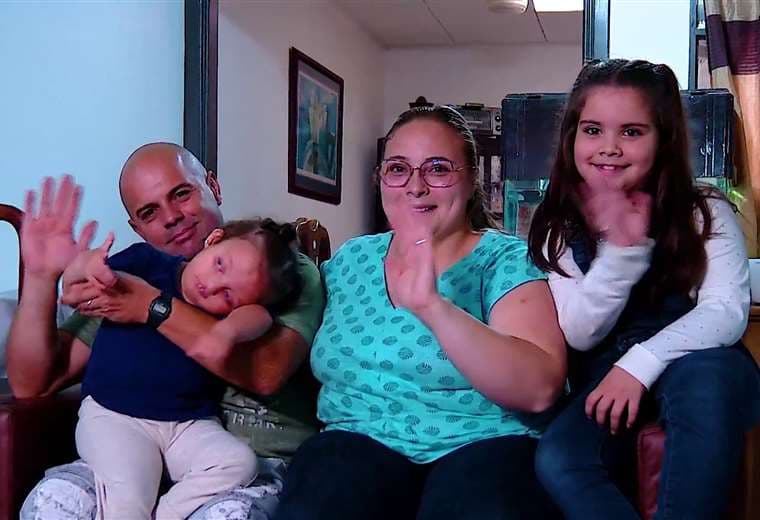 Hace un año dormían en un cuarto: hoy celebran el hogar que les dio Sueños de Navidad