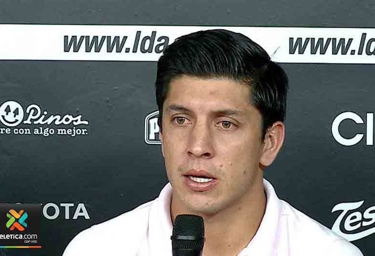 Meneses valoró alejarse de las canchas tras salir de Alajuelense