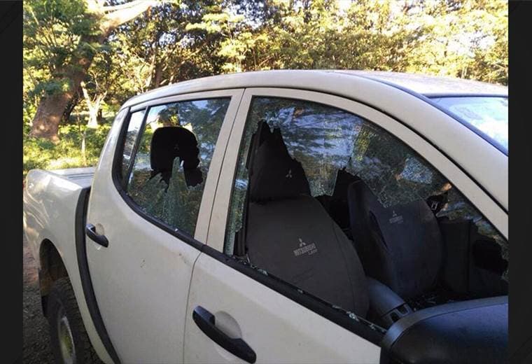Enfrentamiento entre vecinos de Sardinal y policías deja un detenido y daños en carro del AyA