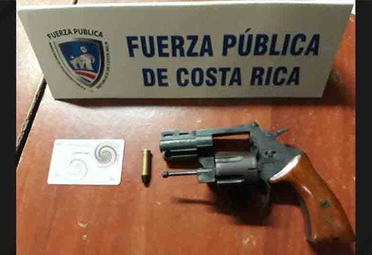 Fuerza Pública detuvo a sujeto en Siquirres con arma de fuego