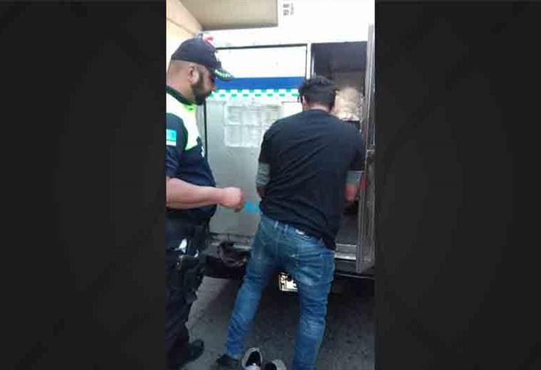 Policletos detuvieron a sospechoso de asaltar puesto de lotería