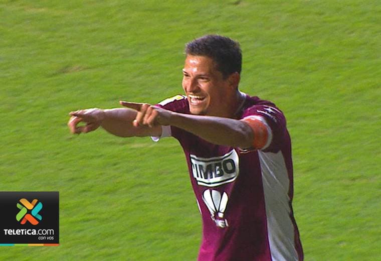 Daniel Colindres y Christian Bolaños siguen demostrando su buen nivel en el Saprissa