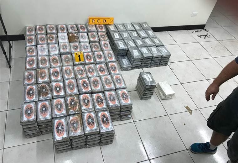 Fotografías cortesía de la oficina de prensa del Ministerio de Seguridad Pública.