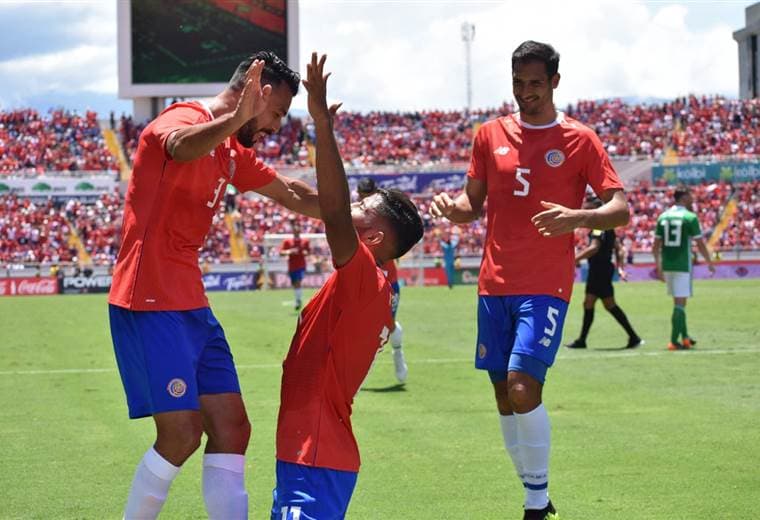 Johan Venegas celebra su gol ante Irlanda del Norte.|Julio Naranjo