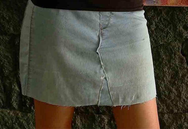 Aprenda a transformar su jeans en una falda de mezclilla 