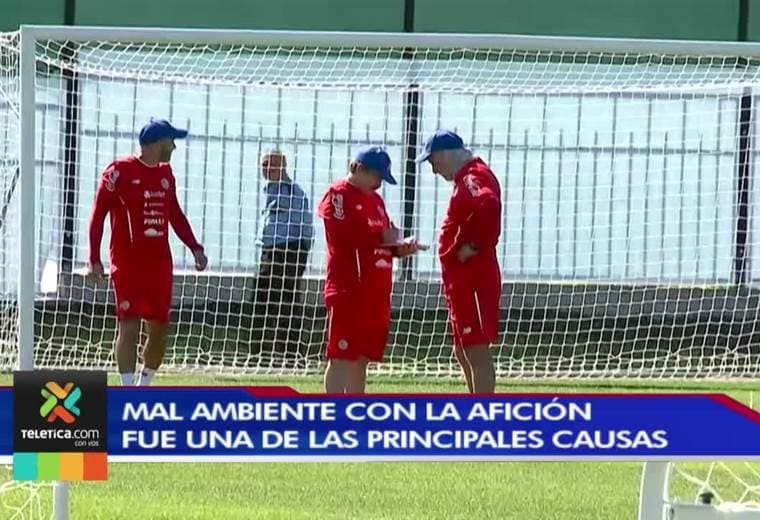 Siete razones que dieron con la salida de Óscar Ramírez de La Sele