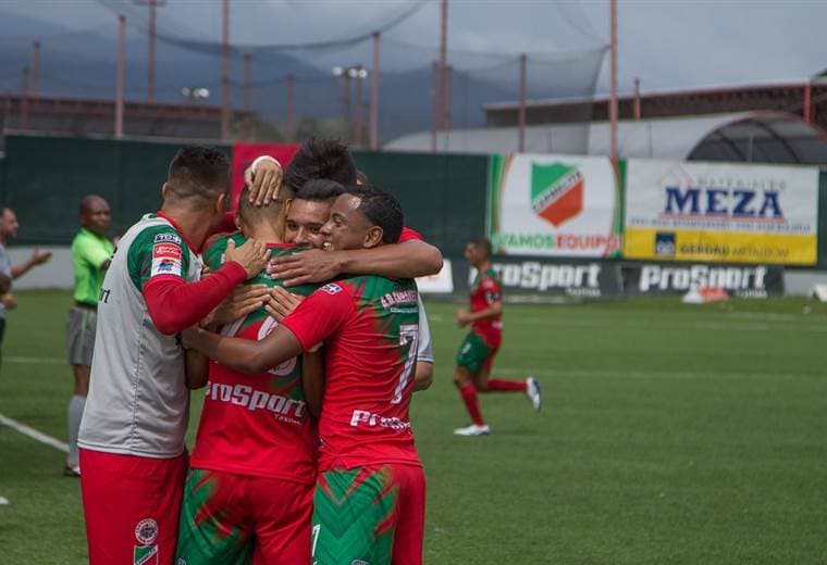 Prensa AD Carmelita.