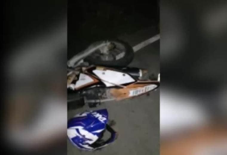 Hombre sufrió amputación de pierna al chocar su moto contra carro en Liberia