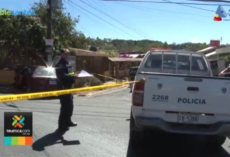 Mujer falleció y un hombre resultó herido tras un accidente en San Pablo de León Cortés