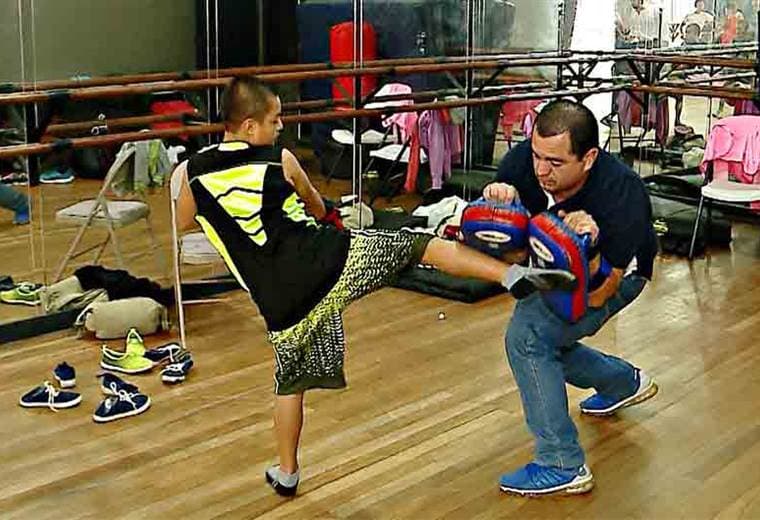 Aprenda cómo las artes marciales pueden ayudarle a fomentar el respeto y la disciplina en su hijo