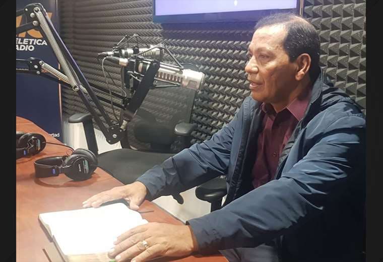 Enrique Molina brindó su testimonio en 7 días Radio