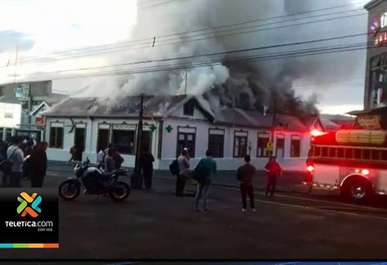 Incendio farmacia de Cartago