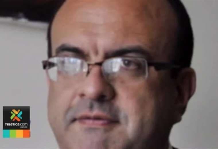 México aprueba extradición de exsacerdote Mauricio Víquez, según abogado de víctimas