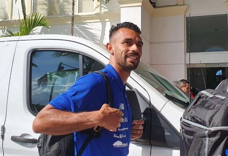 Giancarlo González en la llegada de la Selección Nacional a Bahamas | CHRISTIAN SANDOVAL