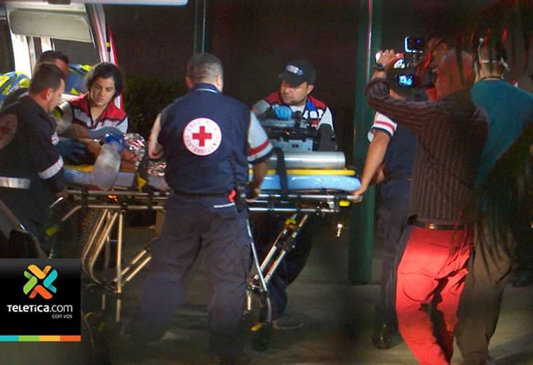 Bebé que cayó de motocicleta en Alajuela está en condición delicada en Hospital de Niños