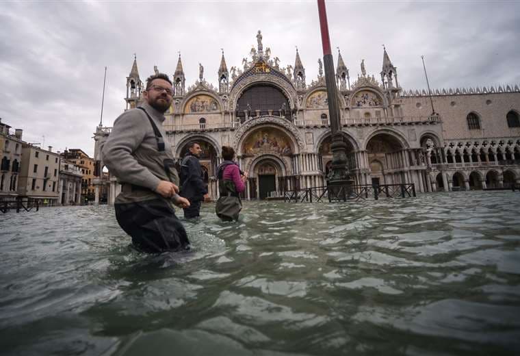 Venecia, en estado de alerta por nueva marea alta