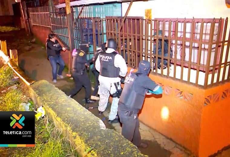 35 personas detenidas el martes en Alajuela pasarán varios meses en prisión preventiva