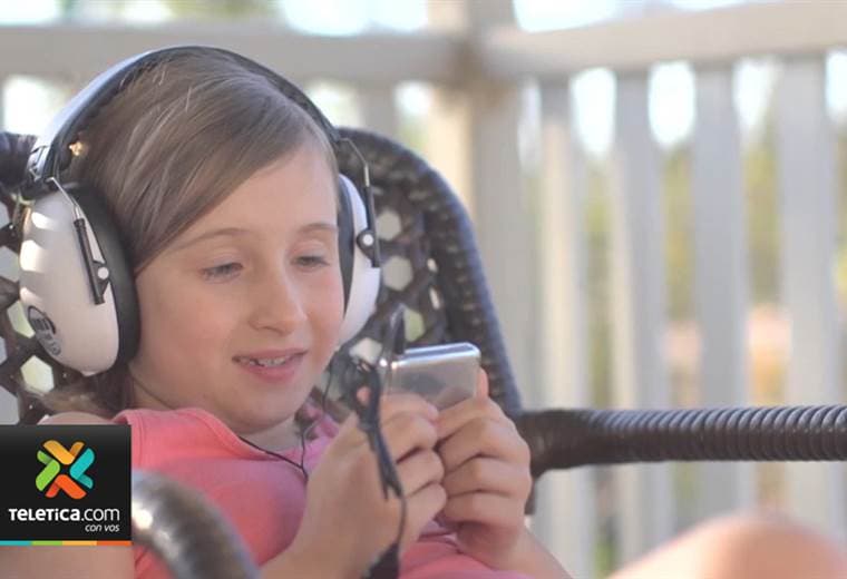 1.100 millones de jóvenes corren el riesgo de perder la audición