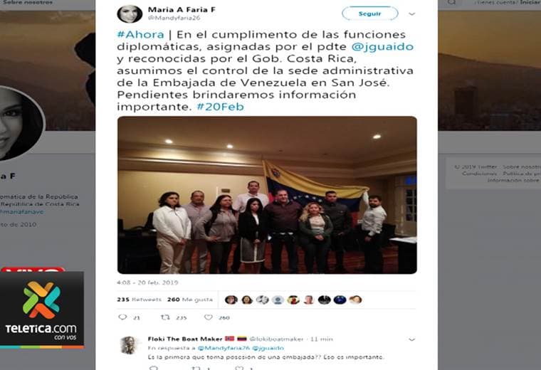 Toma embajada de Venezuela