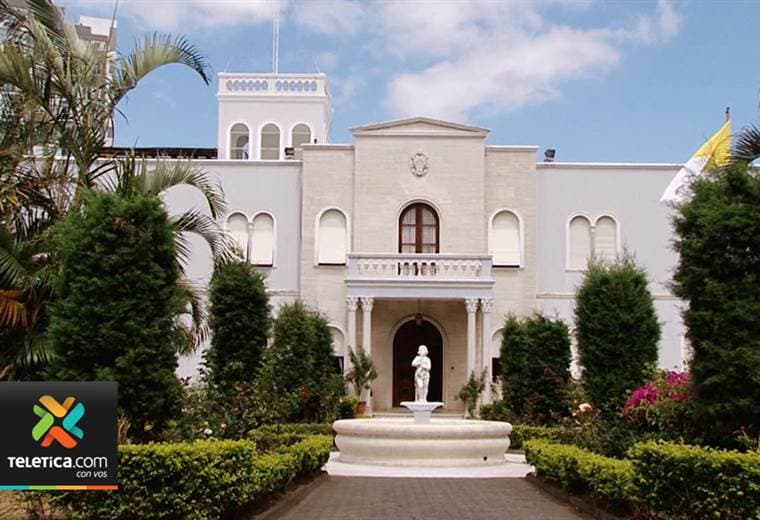 Curia Metropolitana confirmó que arzobispo Rafael Quirós está enterado de nueva queja en su contra