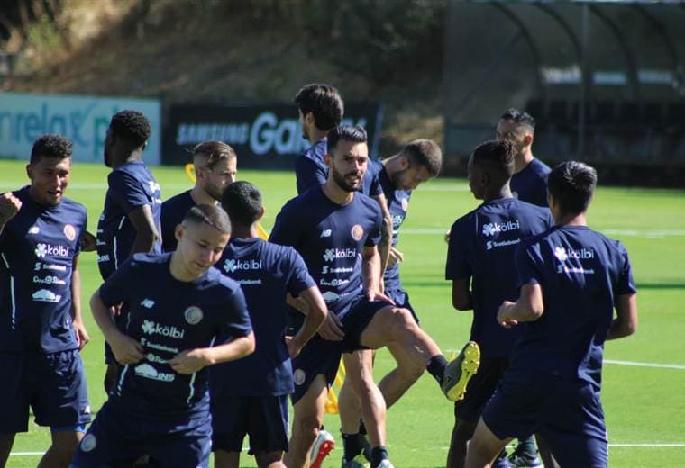 Entrenamiento de la Selección Nacional en el Proyecto Gol.|Fernando Araya