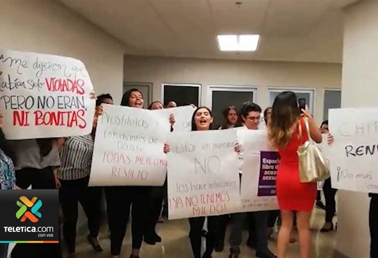 Estudiante de la UCR se suma a las denuncias de otras alumnas contra un profesor por presunto acoso