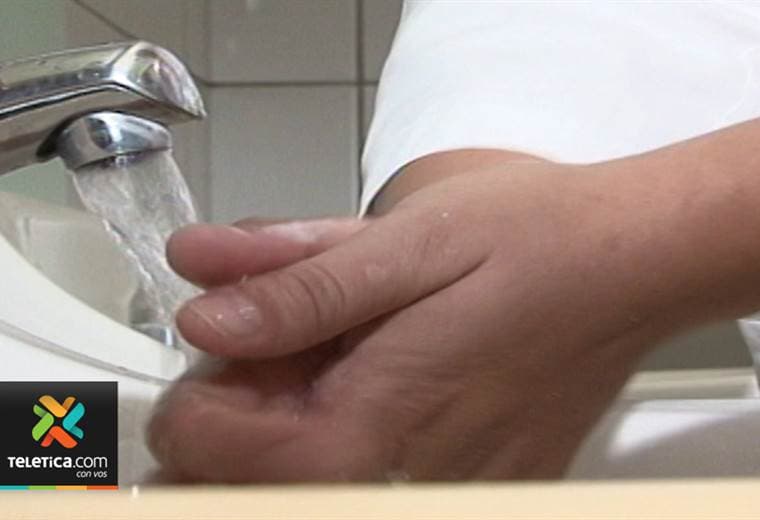 ¿Se ha preguntado por qué los médicos insisten tanto en el lavado de manos?