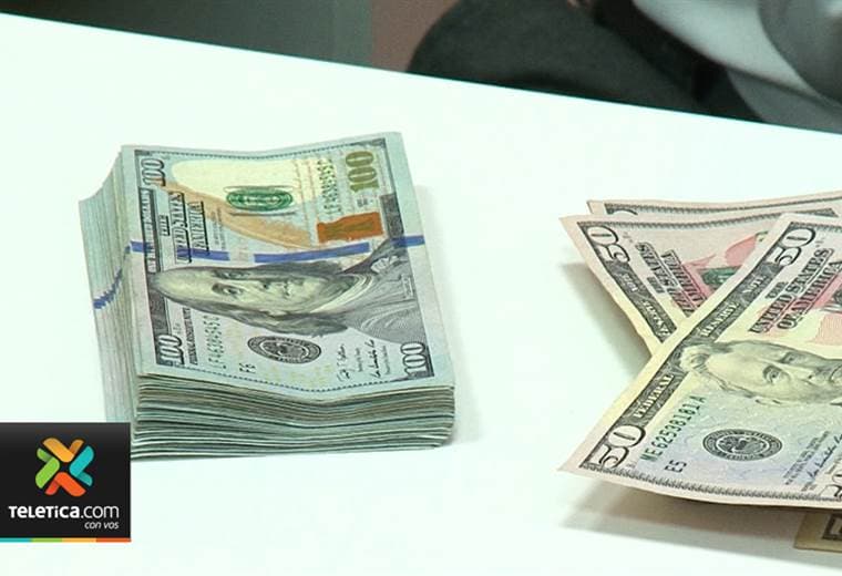 Precio del dólar arranca la semana con la ligera tendencia hacia la baja
