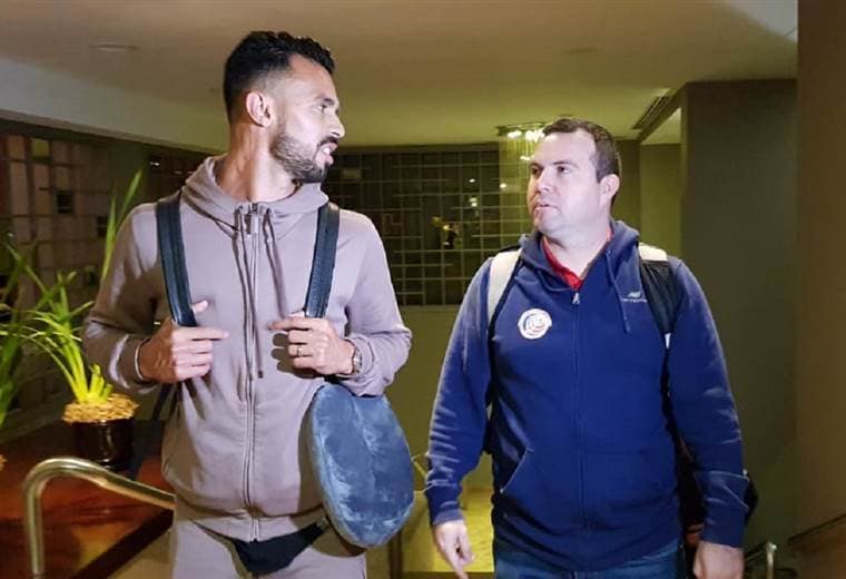 Giancarlo González a su llegada a Lima | Andrés González