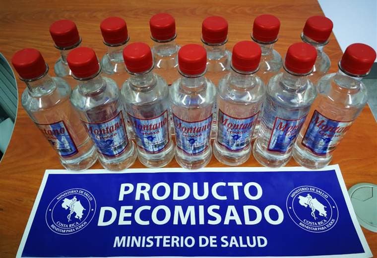 Guaro Montano adulterado fue decomisado por el Ministerio de Salud.
